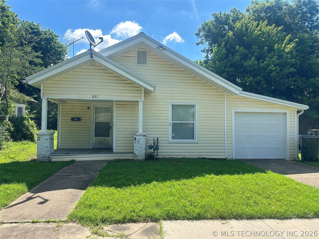 631 S Alabama Avenue, Okmulgee, OK 74447
