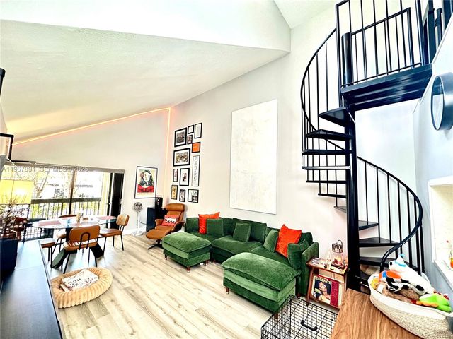 13044 SW 88th Ln B203, Miami, FL 33186