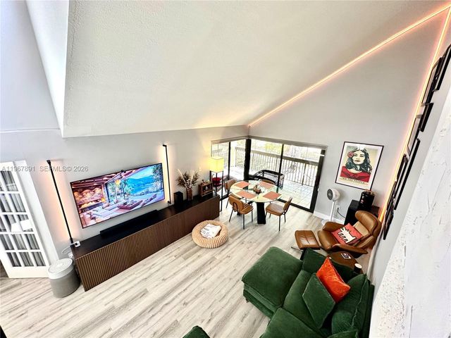 13044 SW 88th Ln B203, Miami, FL 33186