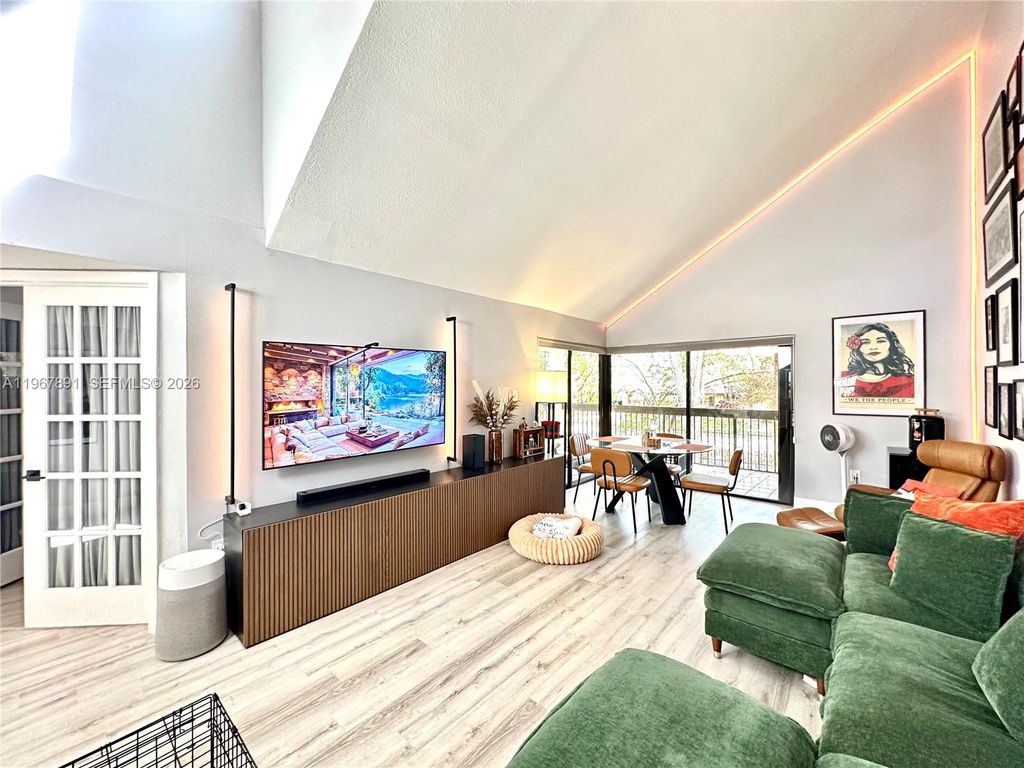 13044 SW 88th Ln B203, Miami, FL 33186