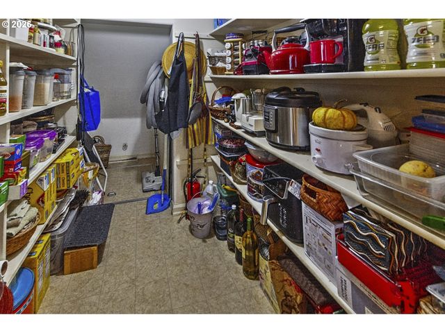 14105 Nw 27TH Ave, Vancouver, WA 98685