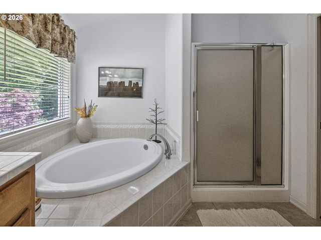 14105 Nw 27TH Ave, Vancouver, WA 98685