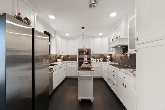 5010 Bobwhite, Gilmer, TX 75645