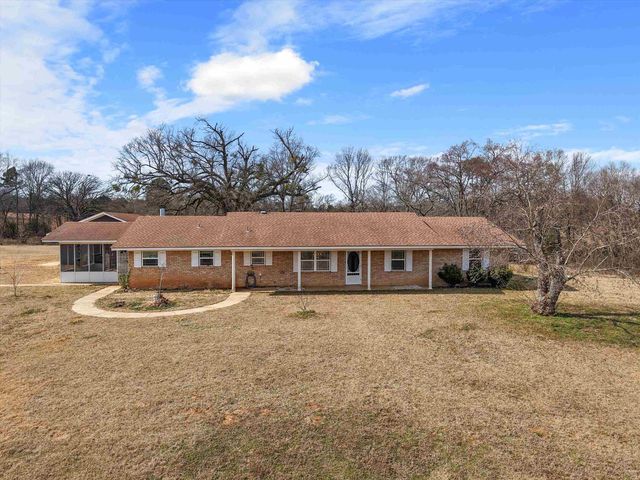 5010 Bobwhite, Gilmer, TX 75645