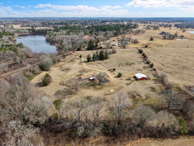 5010 Bobwhite, Gilmer, TX 75645