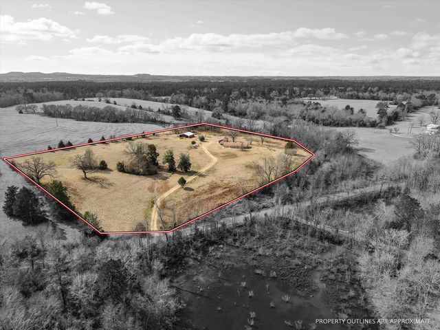 5010 Bobwhite, Gilmer, TX 75645