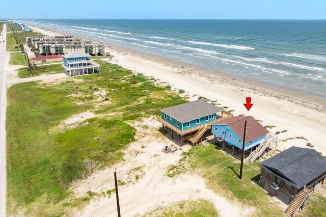 219 Whispering Palms, Freeport, TX 77541