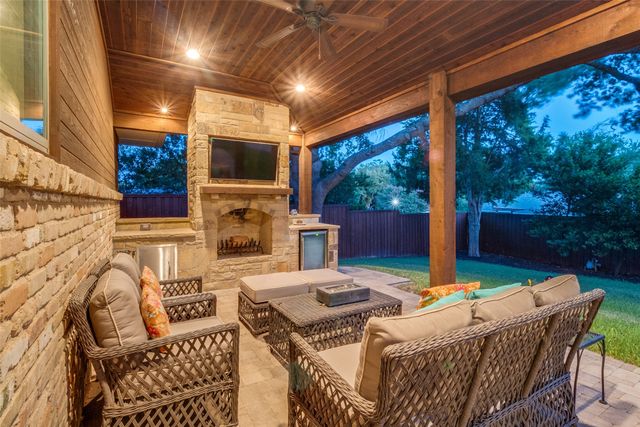 313 Arborcrest Drive, Richardson, TX 75080