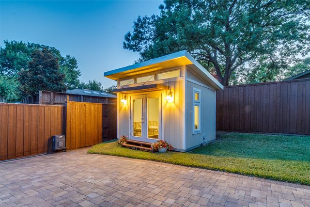 313 Arborcrest Drive, Richardson, TX 75080