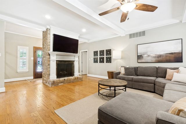 313 Arborcrest Drive, Richardson, TX 75080