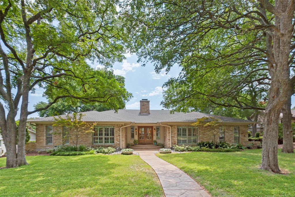 313 Arborcrest Drive, Richardson, TX 75080