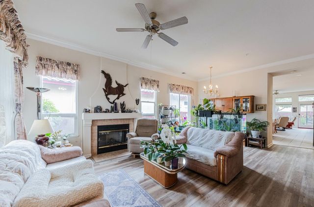 822 Castleton Street, Salinas, CA 93906