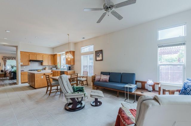 822 Castleton Street, Salinas, CA 93906