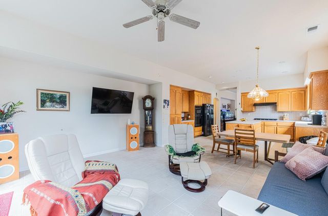 822 Castleton Street, Salinas, CA 93906