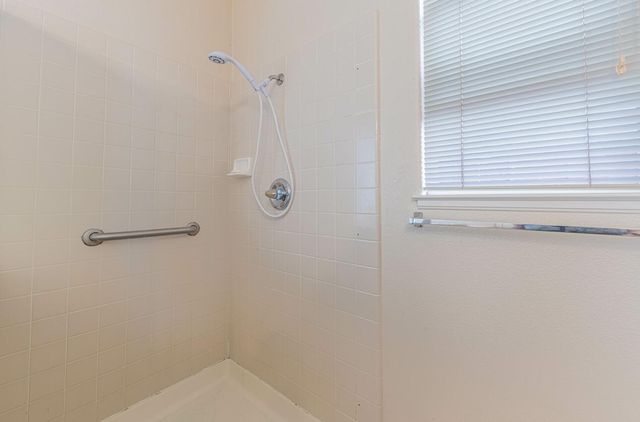 822 Castleton Street, Salinas, CA 93906