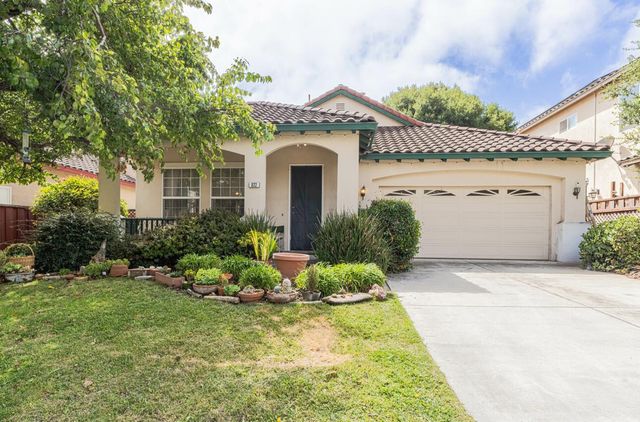 822 Castleton Street, Salinas, CA 93906