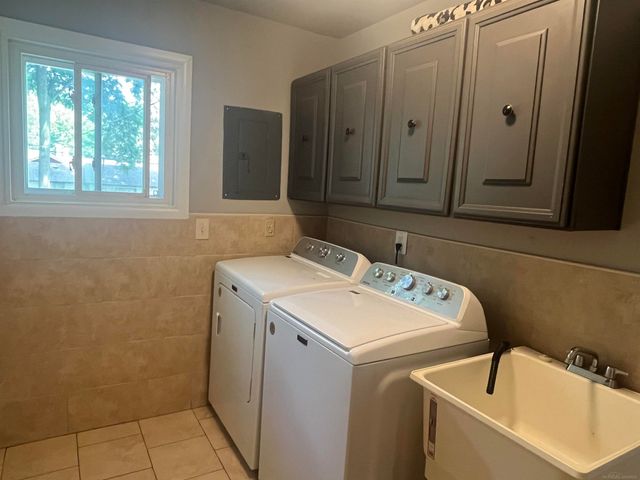 235 Ewell Street, Romeo, MI 48065