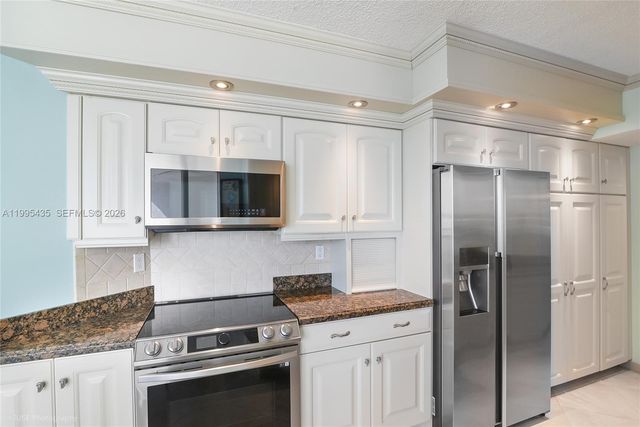 16425 Collins Ave 1212, Sunny Isles Beach, FL 33160