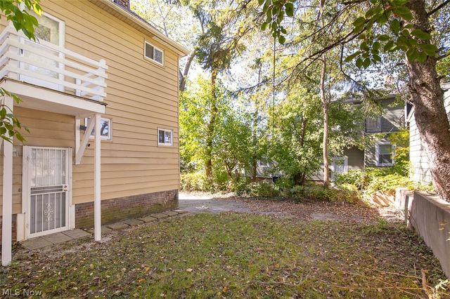13621 Cranwood Drive, Garfield Heights, OH 44105