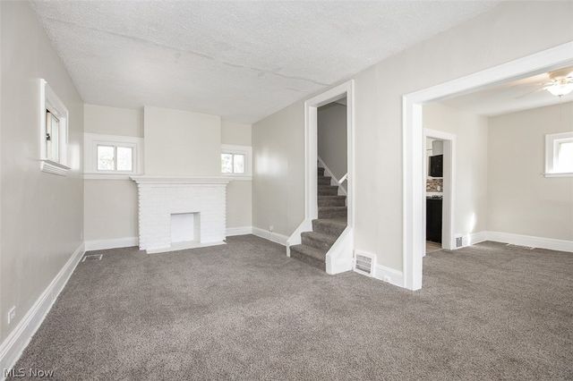 13621 Cranwood Drive, Garfield Heights, OH 44105