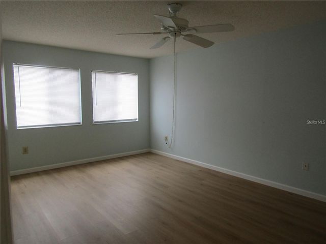 5236 LAKE VILLAGE DRIVE 61, Sarasota, FL 34235