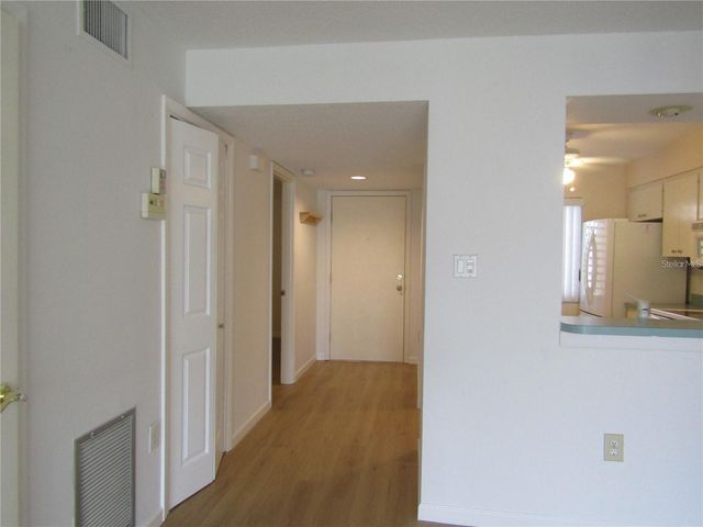 5236 LAKE VILLAGE DRIVE 61, Sarasota, FL 34235