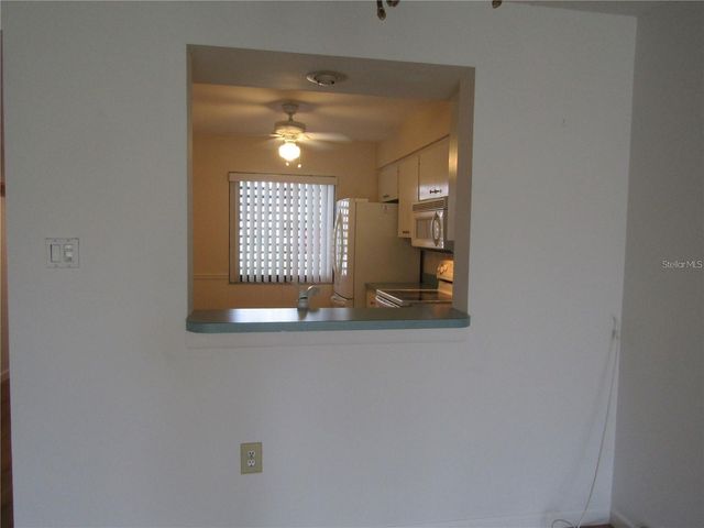 5236 LAKE VILLAGE DRIVE 61, Sarasota, FL 34235