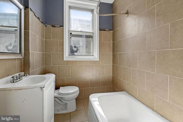 2080 E VICTORIA ST, Philadelphia, PA 19134