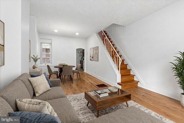 2080 E VICTORIA ST, Philadelphia, PA 19134