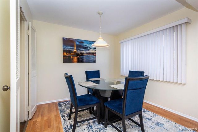 1 Fredericksburg Towne Street 1, Southfield, MI 48075