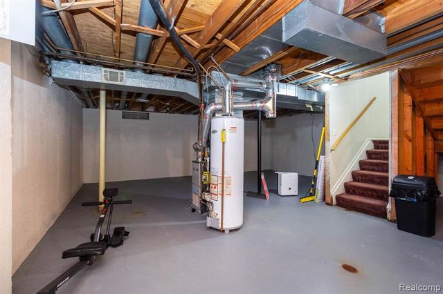 1 Fredericksburg Towne Street 1, Southfield, MI 48075