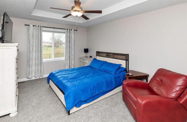 6455 Sunlight Drive, Pleasant Hill, IA 50327