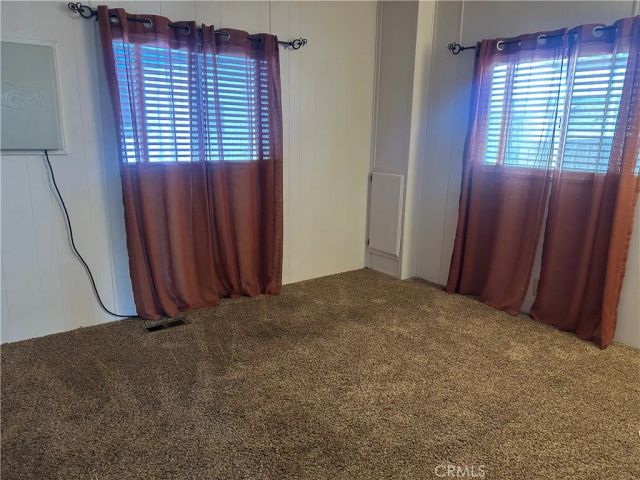 332 N Lyon 68, Hemet, CA 92543