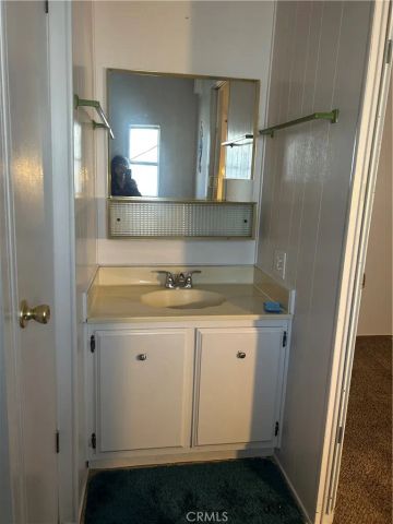 332 N Lyon 68, Hemet, CA 92543