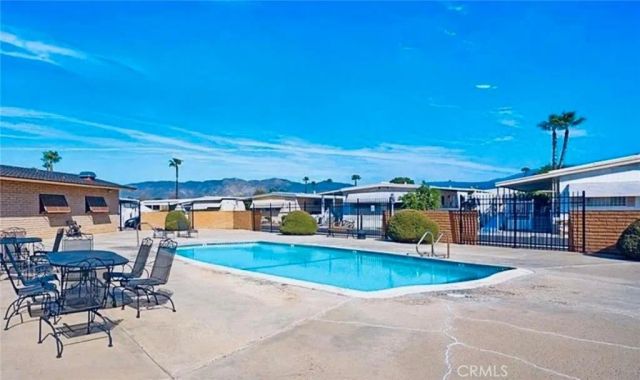 332 N Lyon 68, Hemet, CA 92543