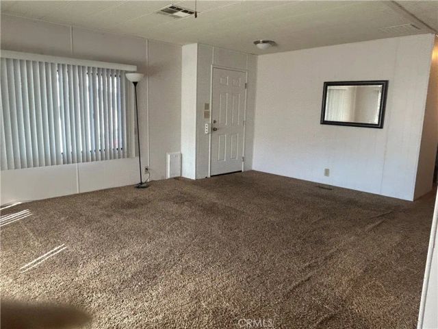 332 N Lyon 68, Hemet, CA 92543