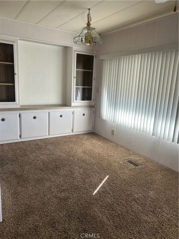 332 N Lyon 68, Hemet, CA 92543