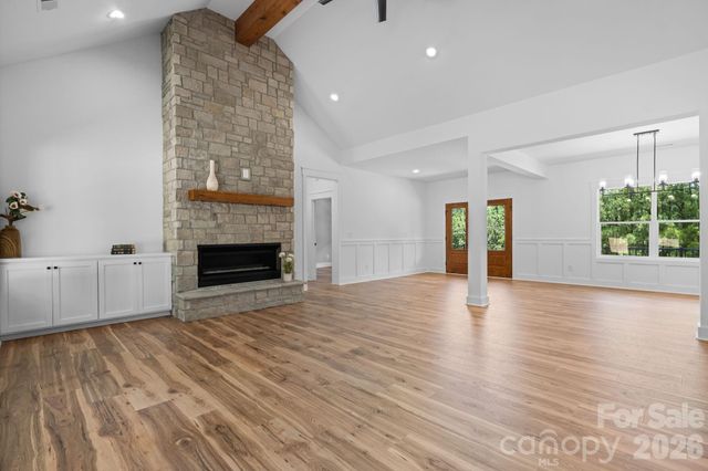 1265 Misty Lane, Hickory, NC 28601
