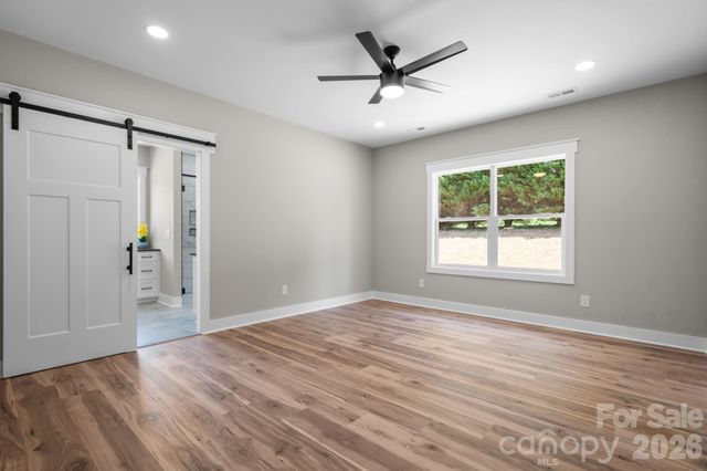 1265 Misty Lane, Hickory, NC 28601