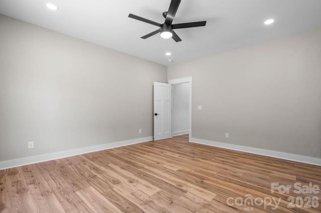 1265 Misty Lane, Hickory, NC 28601