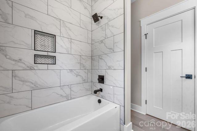 1265 Misty Lane, Hickory, NC 28601