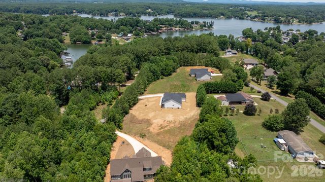 1265 Misty Lane, Hickory, NC 28601
