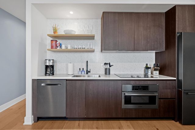48 East Ave 1604, Austin, TX 78701