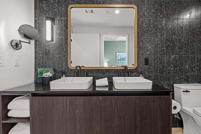 48 East Ave 1604, Austin, TX 78701