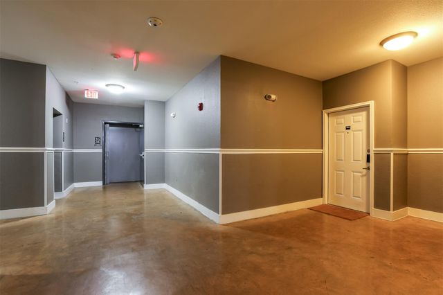 910 W 25th ST 408, Austin, TX 78705