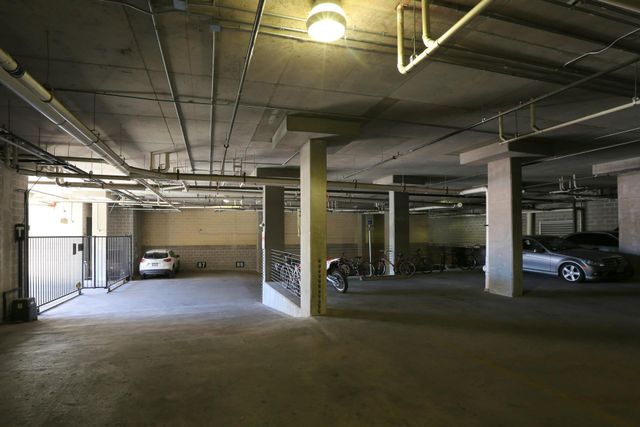 910 W 25th ST 408, Austin, TX 78705