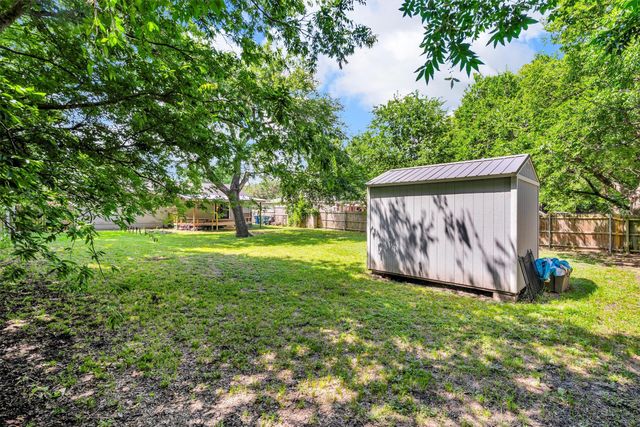 203 Olive Street, Waxahachie, TX 75165