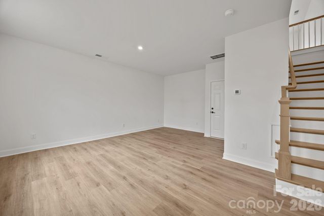 3025 Rozzelles Ferry Road, Charlotte, NC 28208