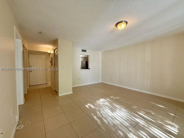 1720 NW N River Dr 413, Miami, FL 33125