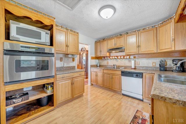 111 Wayne Drive, Lynchburg, VA 24502